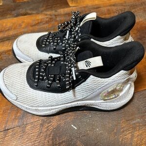 Under Armour Steph Curry 3Z7 Boys Sneakers Size 7Y